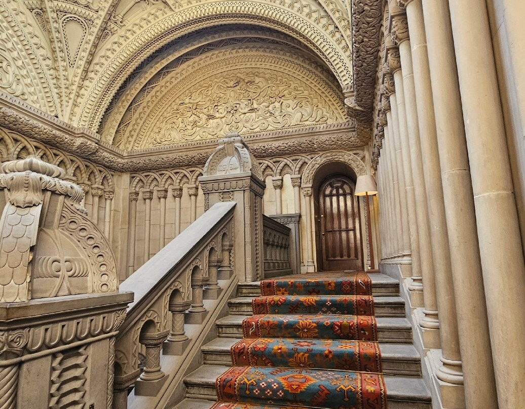Penrhyn Castle-班格尔必去景点