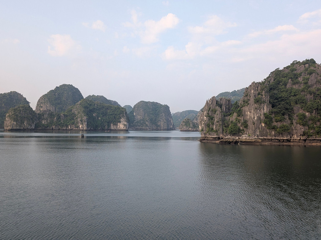 Cat Ba Ocean Cruises-广宁省必去景点