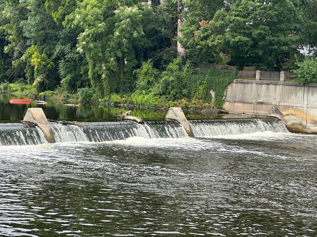 Brenke Fish Ladder-兰辛必去景点