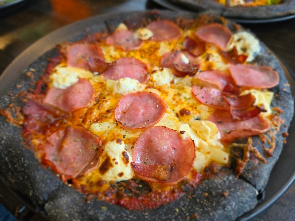 南部地区餐馆和美食-Black Crust Pizzeria