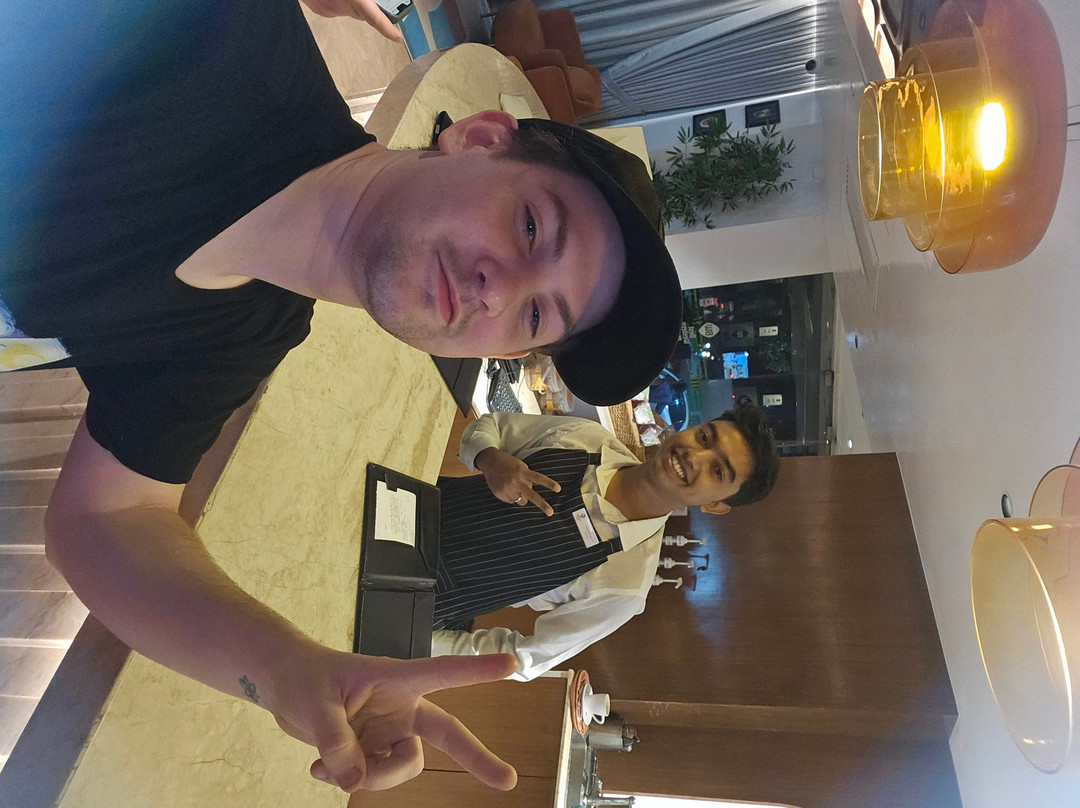 贝斯特韦斯特优质枫叶酒店主图