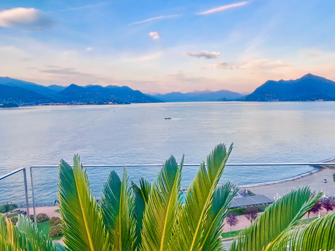 Sky Bar at Hotel La Palma-斯特雷萨必去景点