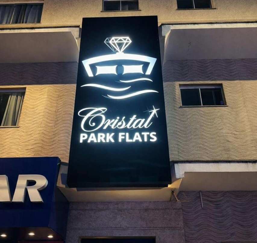Cristal Park Flats