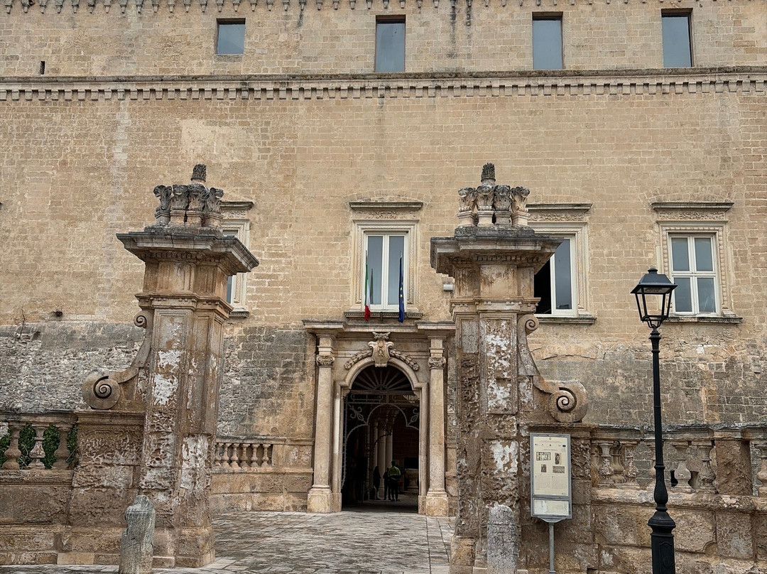 Palazzo Carissimo-Francavilla Fontana必去景点
