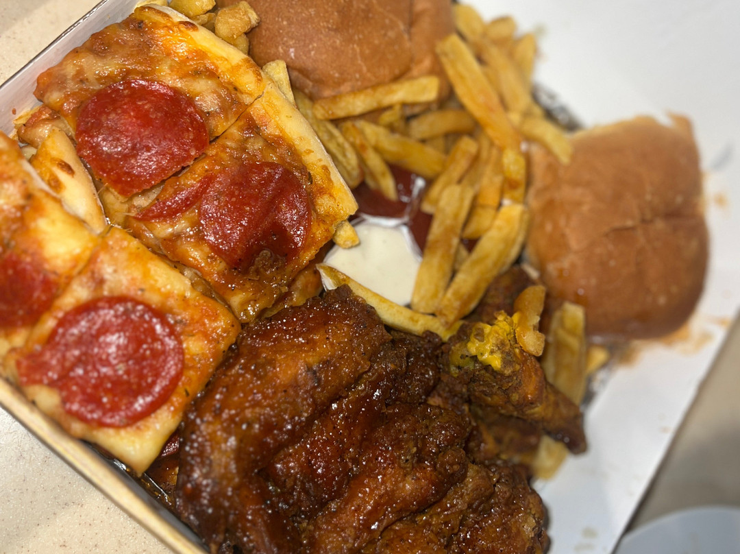 Roberts Delicious Pizza Catering And Delivery