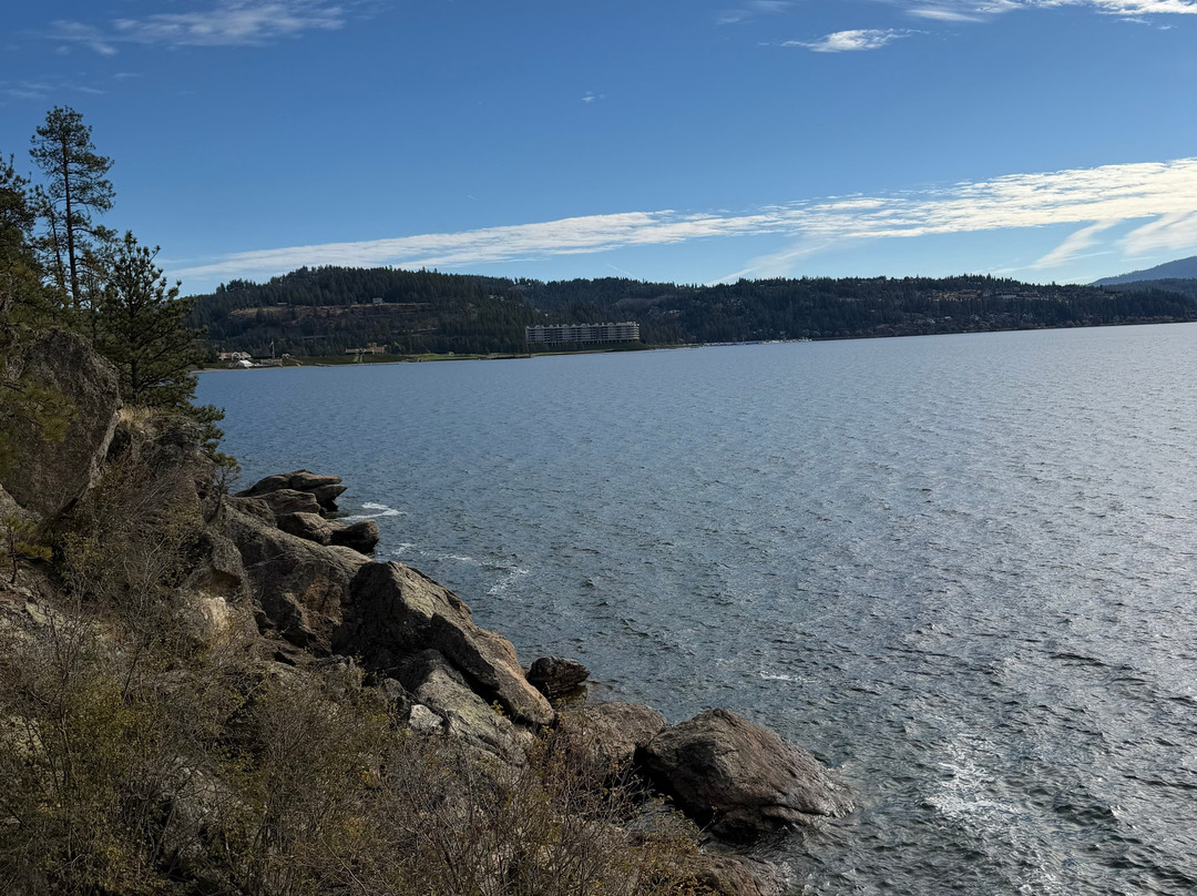 Tubbs Hill Nature Trails-科达伦必去景点