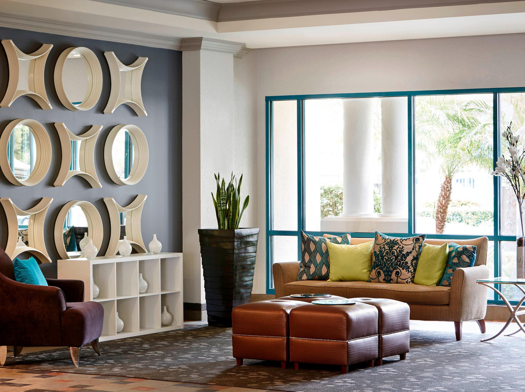 科斯塔梅萨万豪酒店主图