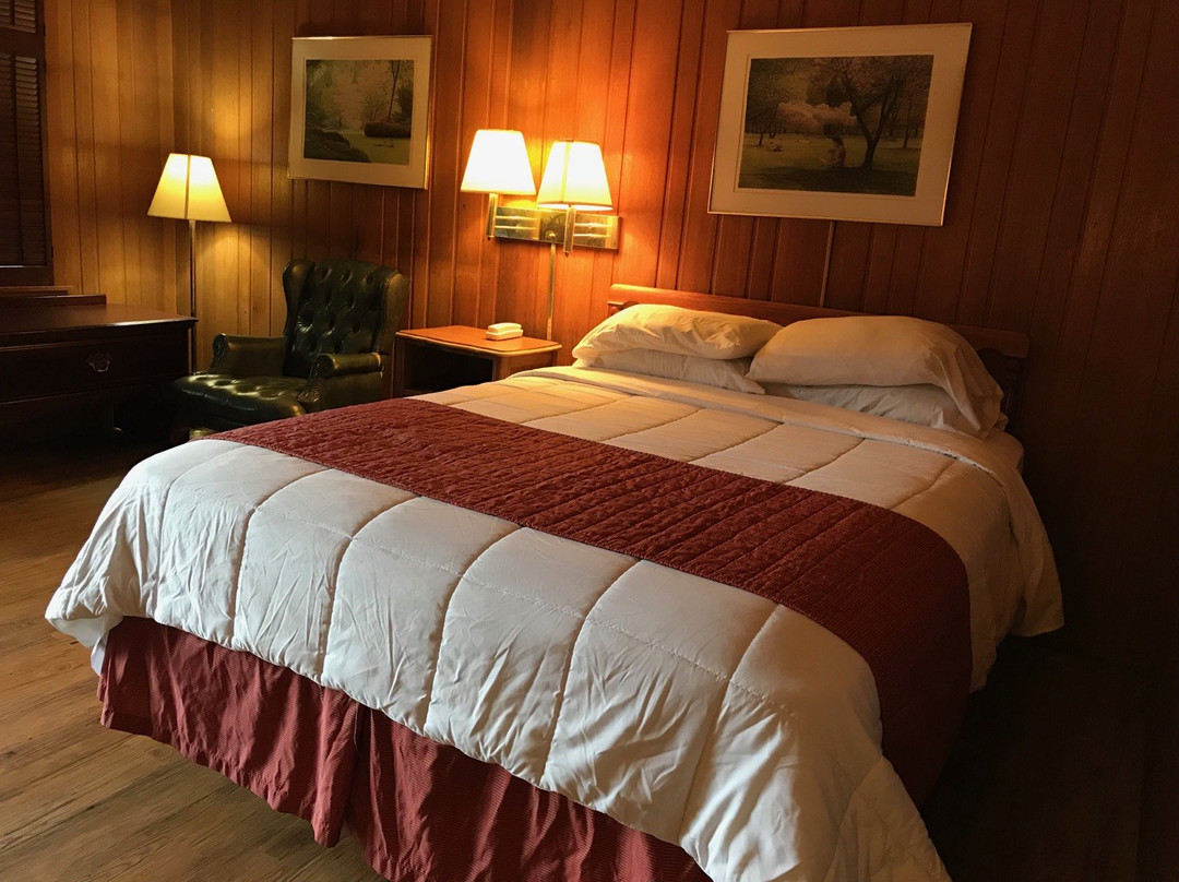 乌尔班纳林肯酒店