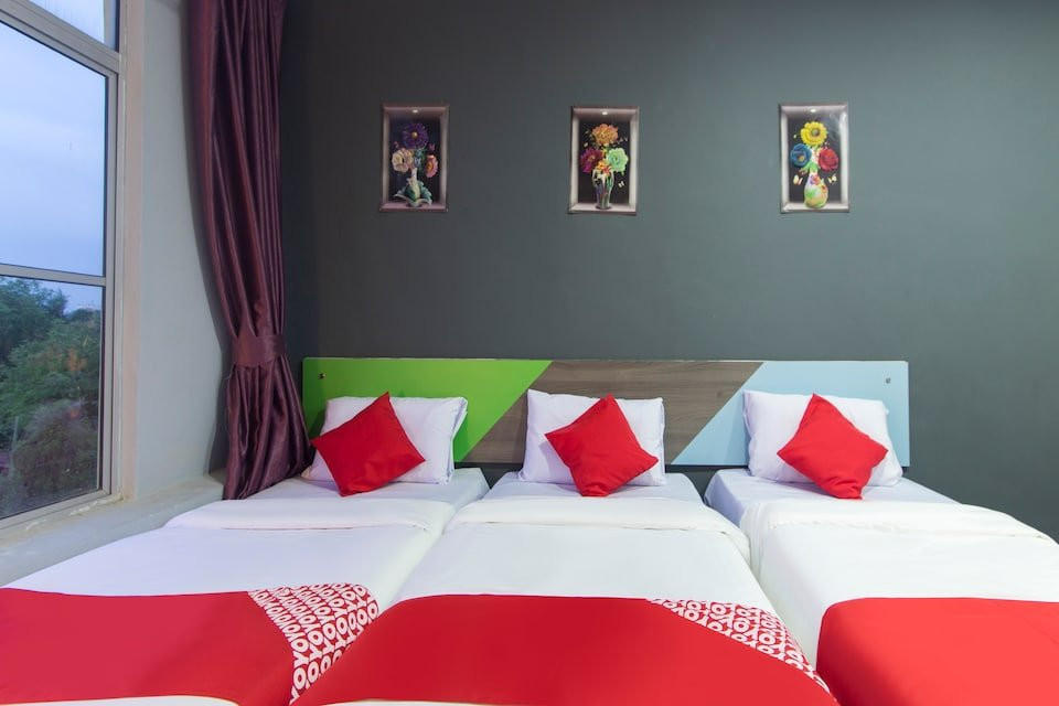 OYO 937 Lucky Hotel