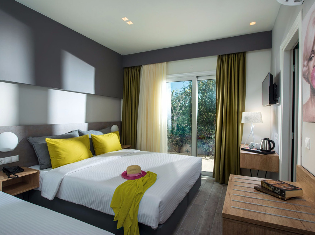 Enorme Armonia Beach