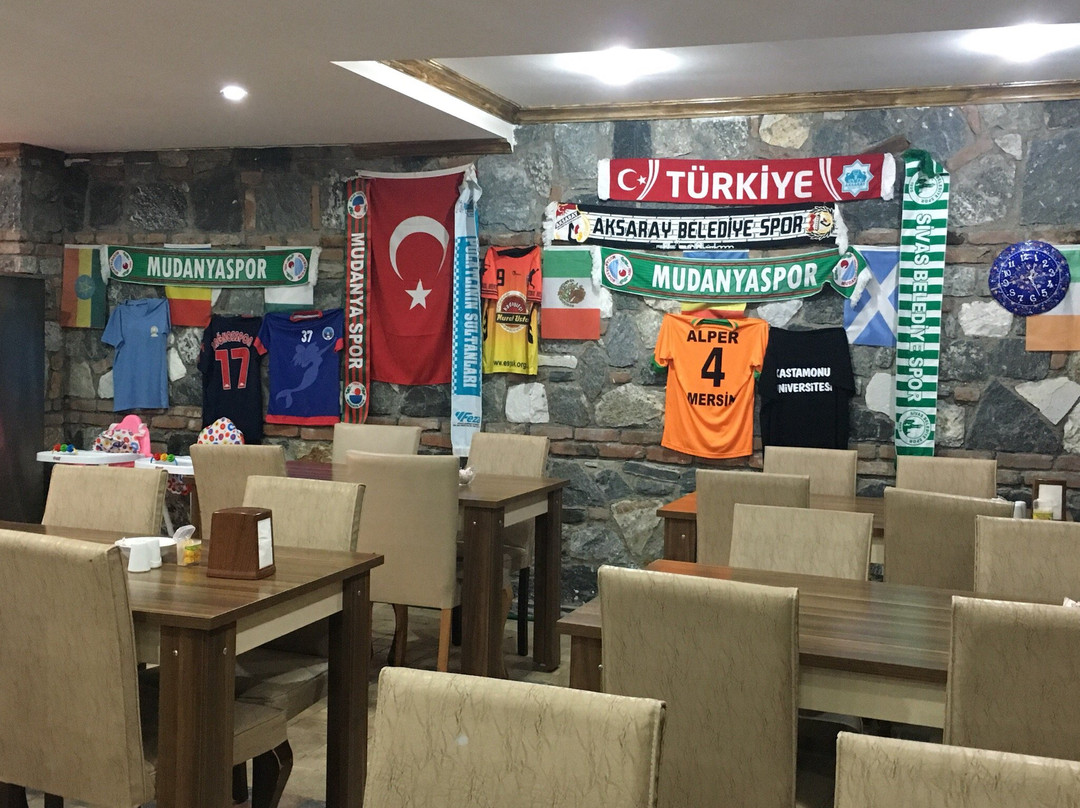 穆达尼亚酒店住宿-La Fontaine Güzelyalı
