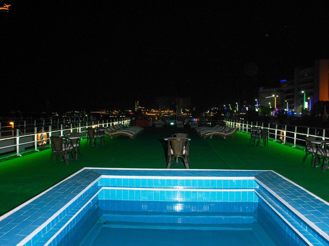 Nagel-Gulab酒店住宿-Shehrazad Nile Floating Hotel