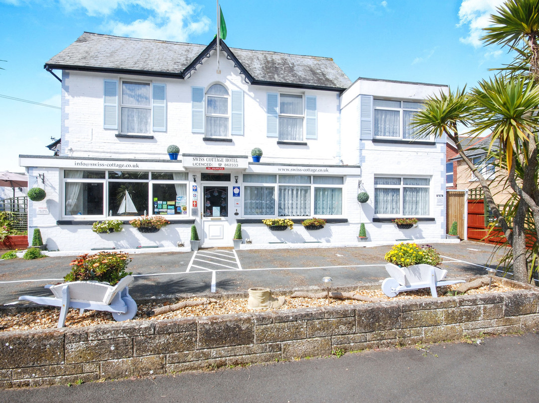 怀特岛酒店住宿-The Swiss Cottage Shanklin