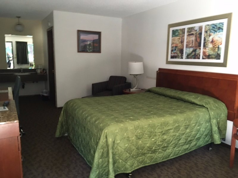 Sandy酒店住宿-Red Fox Motel