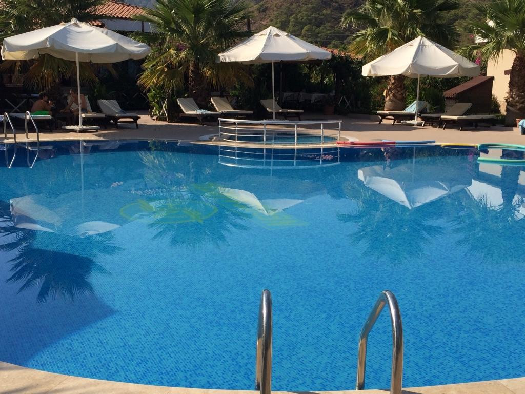 Nerissa Hotel