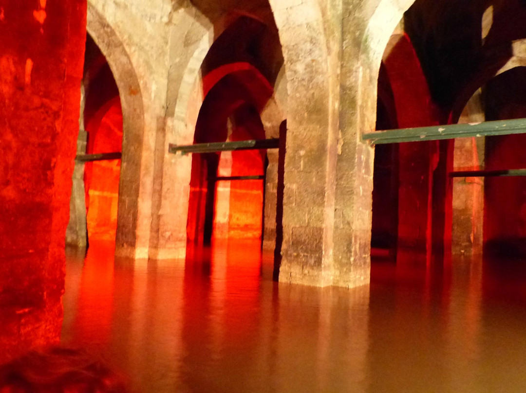 The Arches Pool-Ramla必去景点