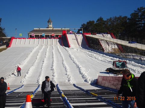 Snow Mountain at Stone Mountain Park-石山必去景点
