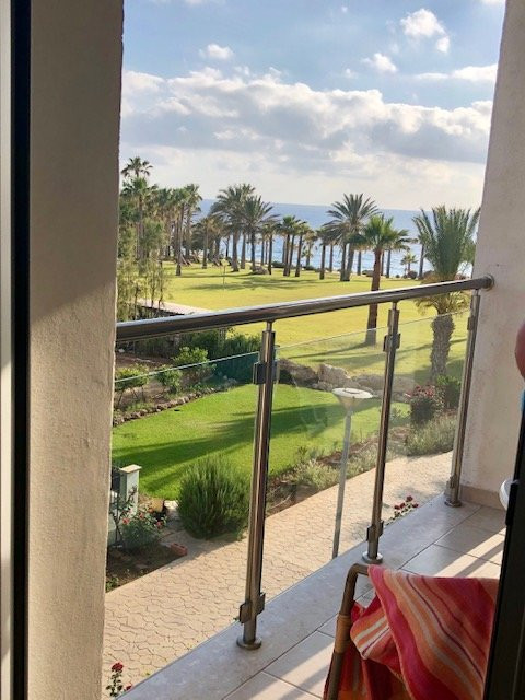 Helios Bay Hotel主图