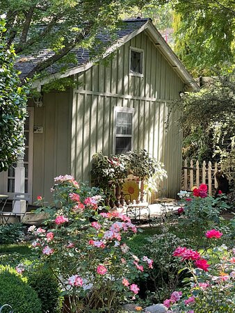 The Seasons Bed and Breakfast主图