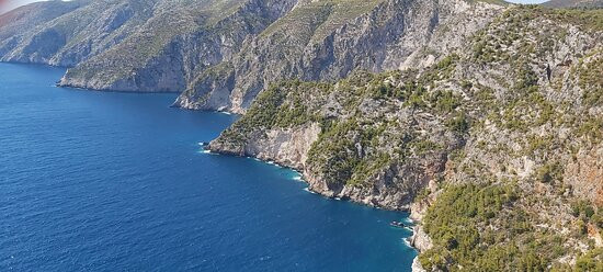Cliffs Of Kambi-甘比村必去景点