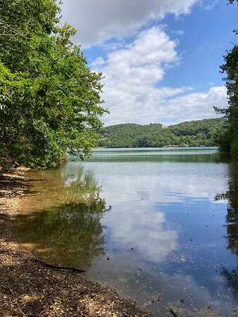Lac De Bancalié景点图片