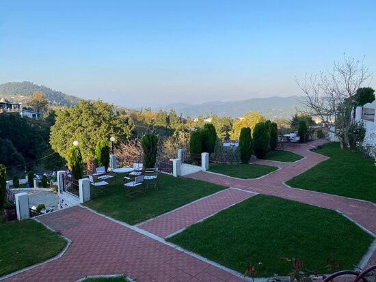 黑天兰花度假村主图