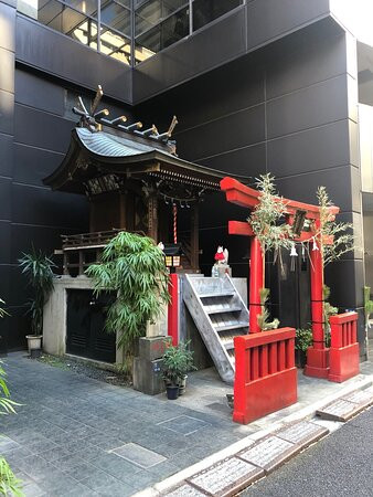 Yuraku Inari Shrine-Yurakucho必去景点