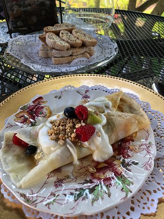 The Rose Manor主图