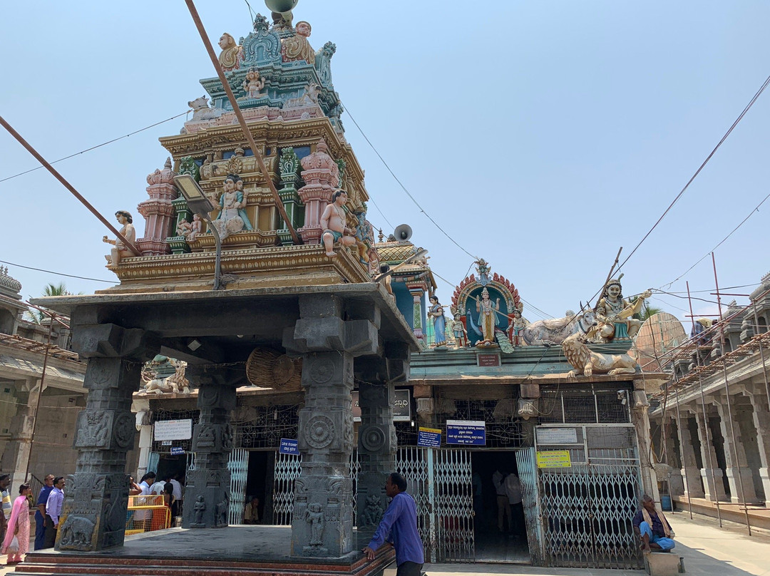 Shri Yediyur Siddalingeshwar Swamy Temple景点图片