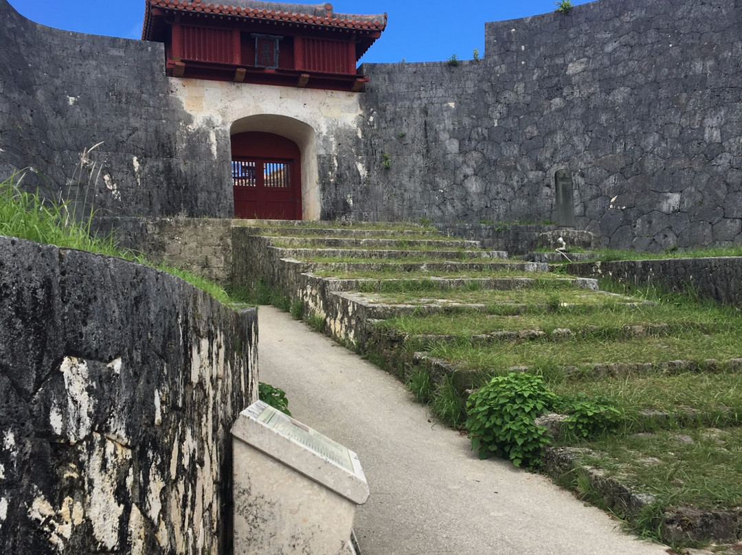 Keiseimon Gate-那霸市必去景点