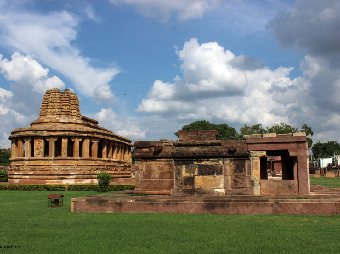 Lad Khan Temple景点图片