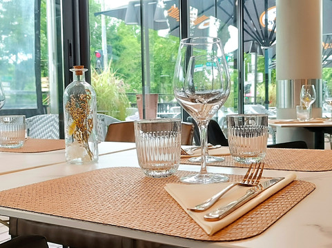 Bada餐馆和美食-La Roseliere