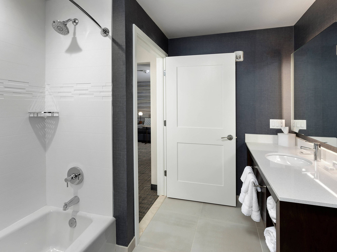 Residence Inn by Marriott Milwaukee Brookfield主图