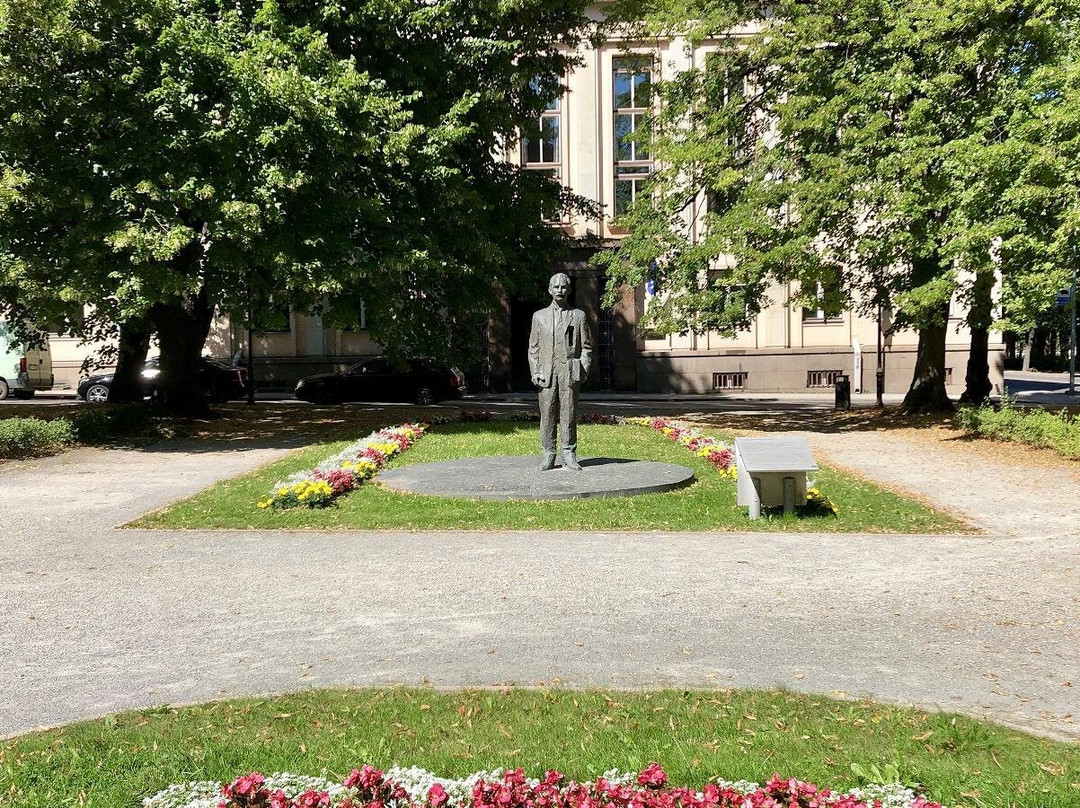 Monument to Peeter Põld-塔尔图必去景点