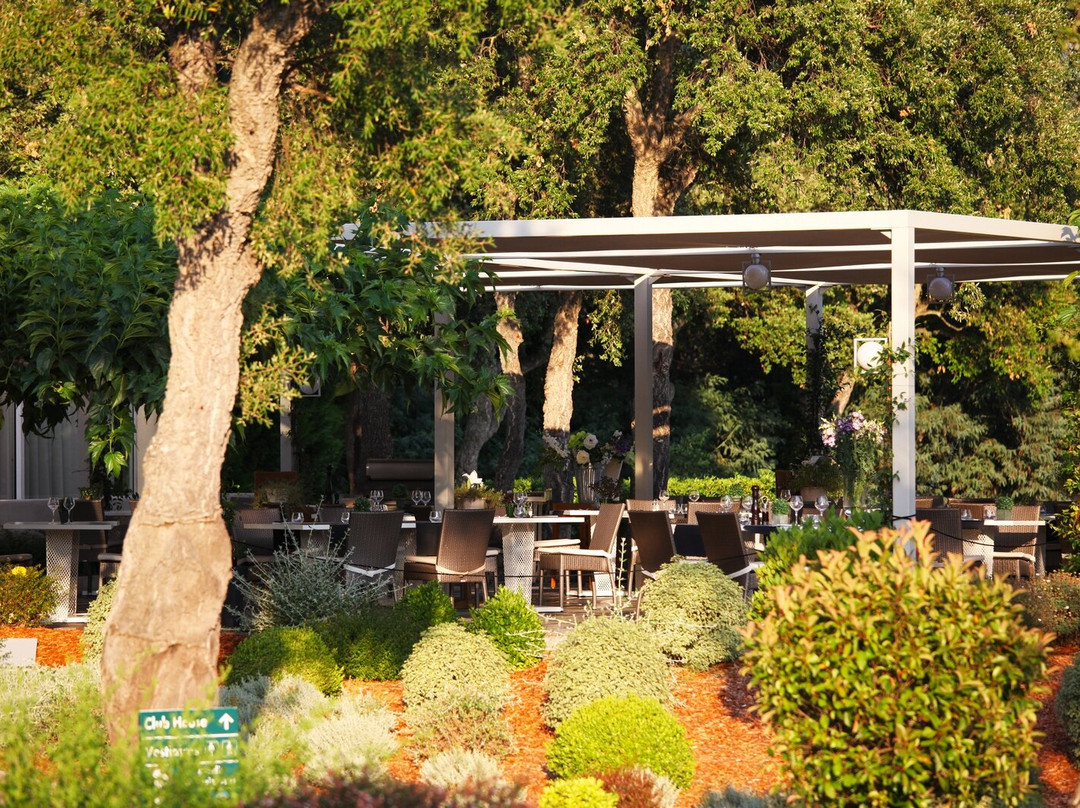 Golf Club de Beauvallon-格里莫必去景点