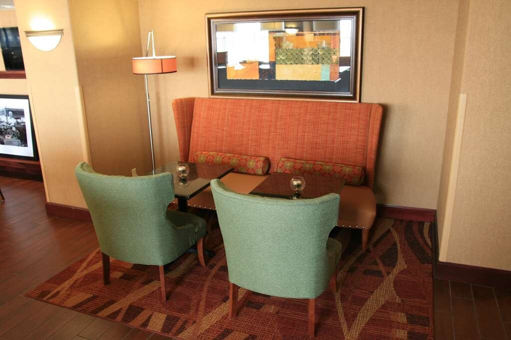 Hampton Inn Hays-North of I-70主图