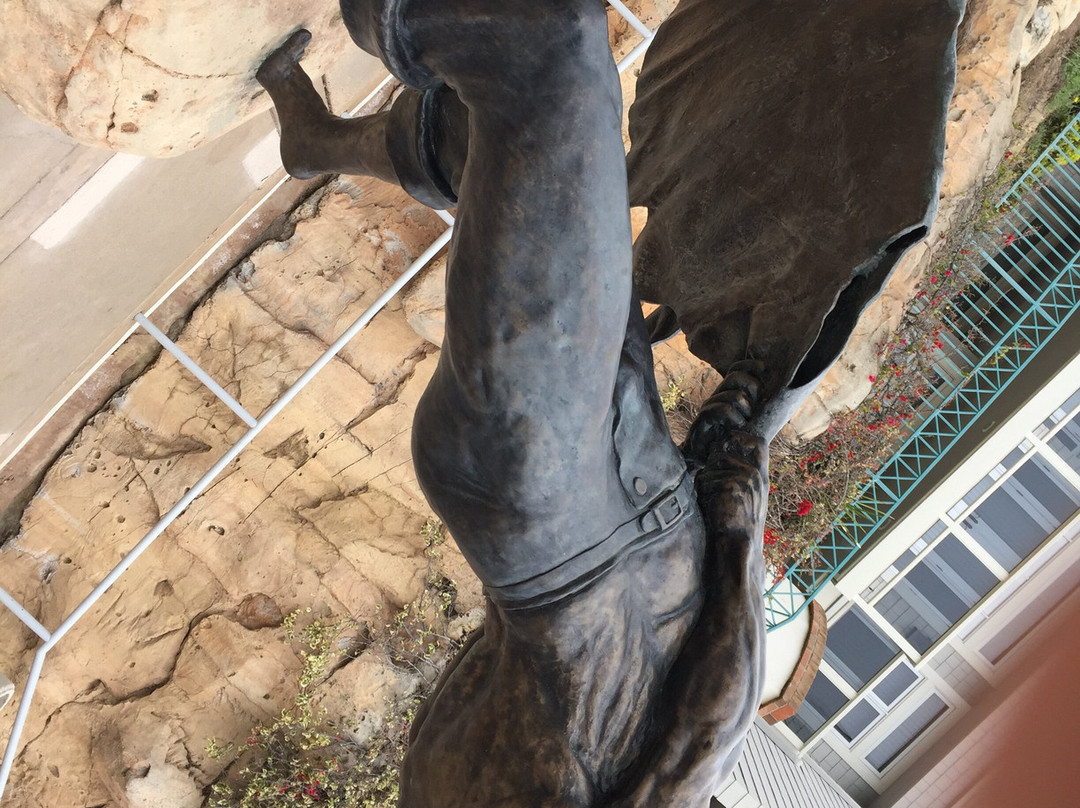 The Hide Drogher-德纳角必去景点