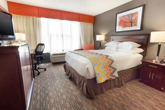 Pear Tree Inn Terre Haute主图