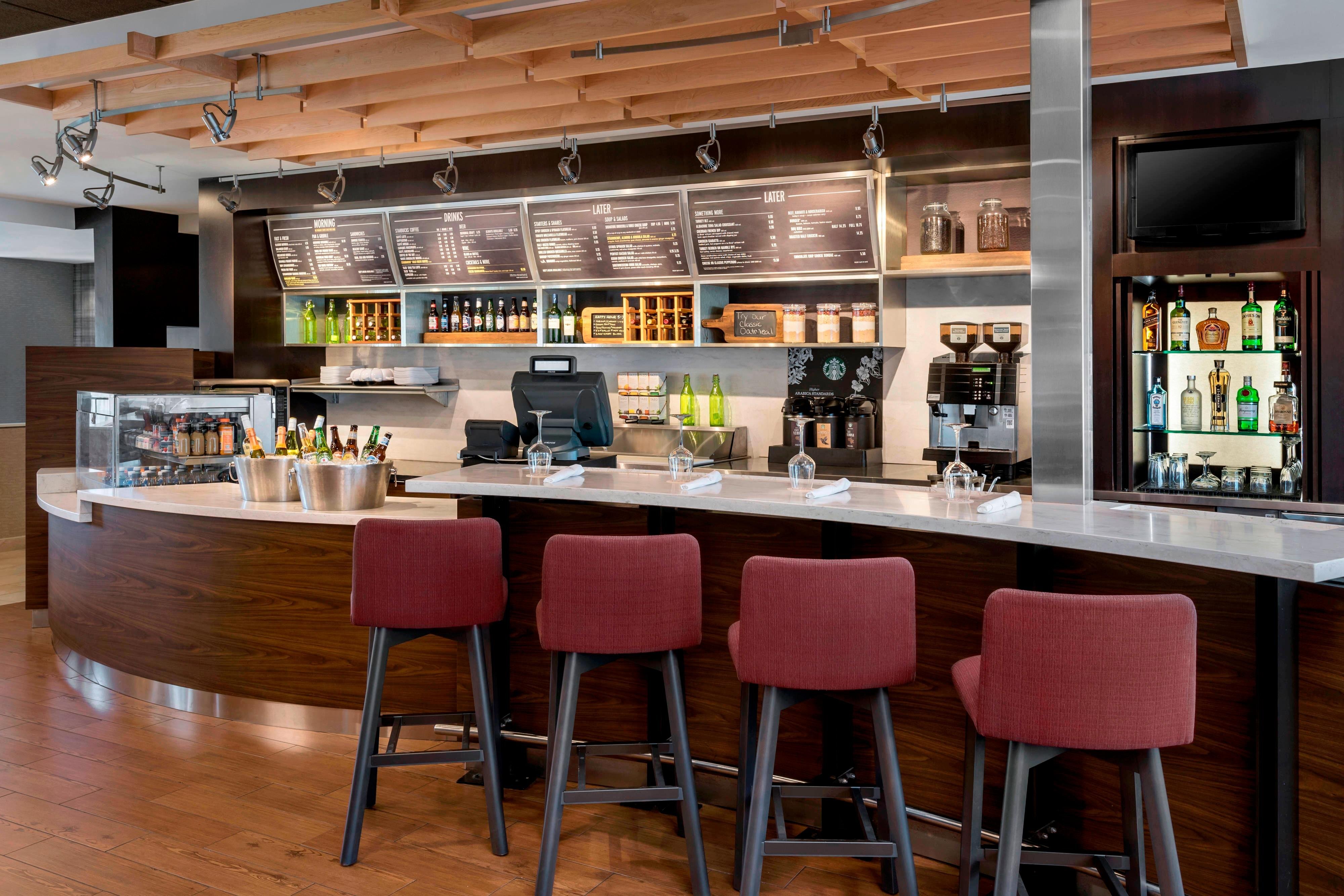 费城德文万怡酒店-官方