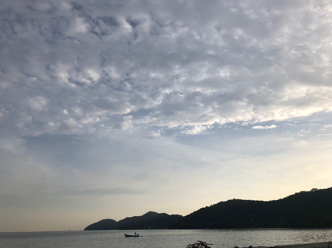 โบสถ์สีน้ำเงิน-尖竹汶必去景点