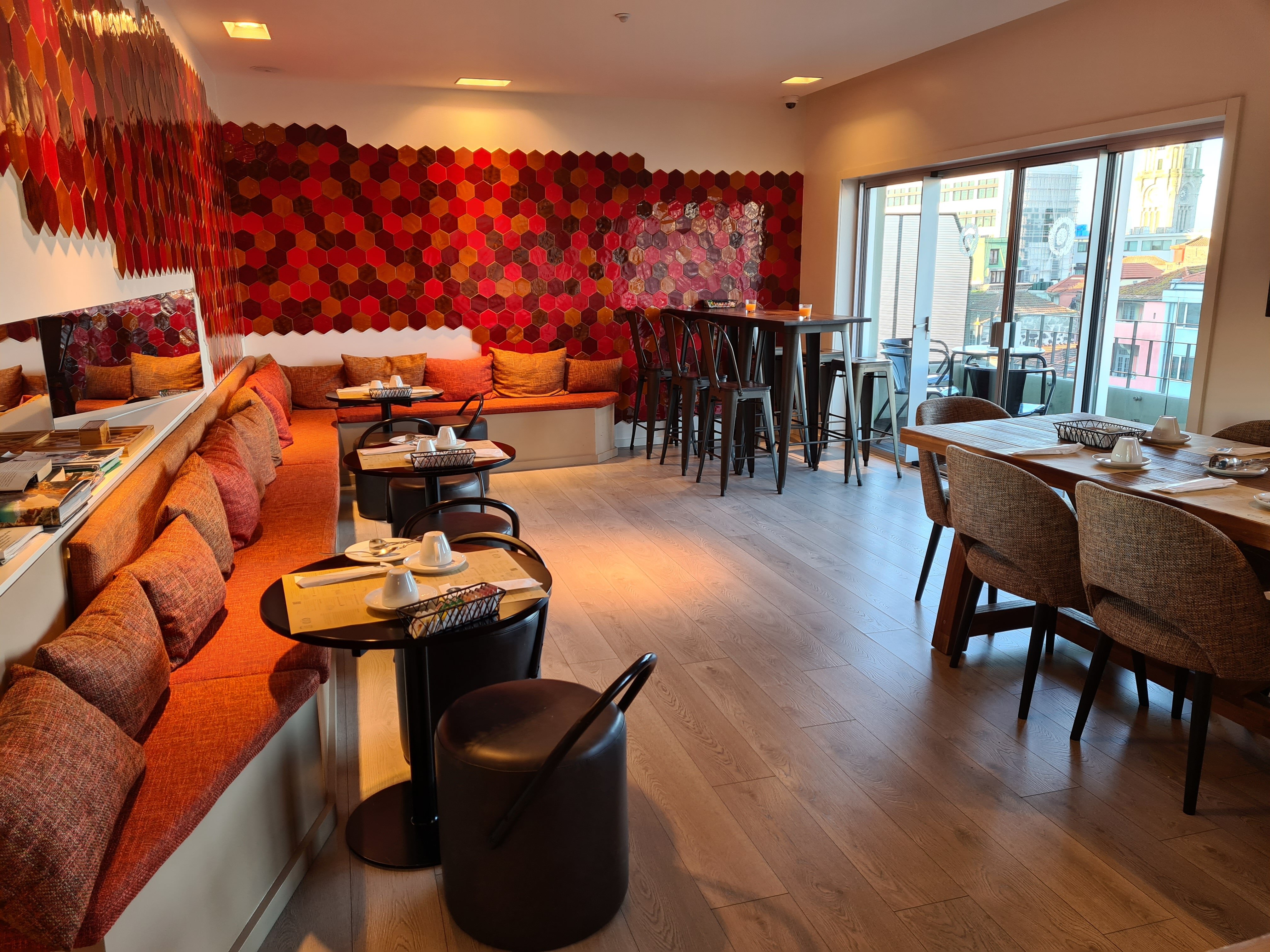 Hotel Spot Family Suites-餐饮
