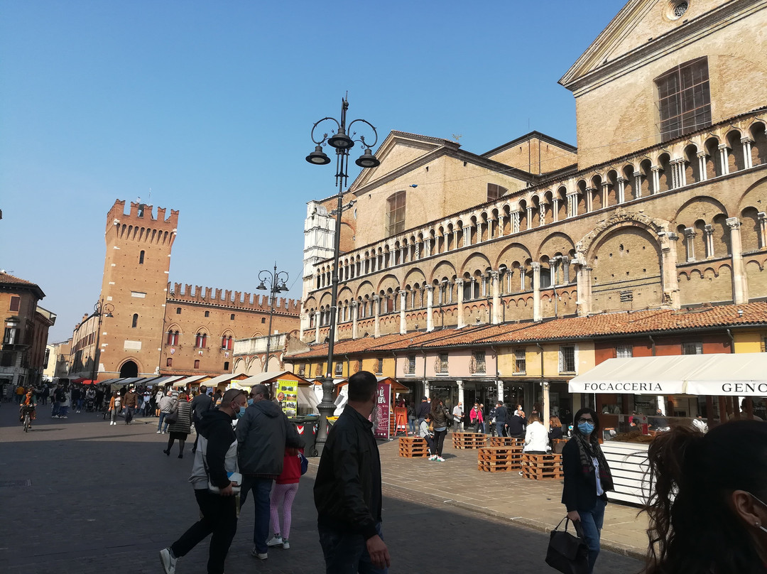 Ferrara Cathedral景点图片