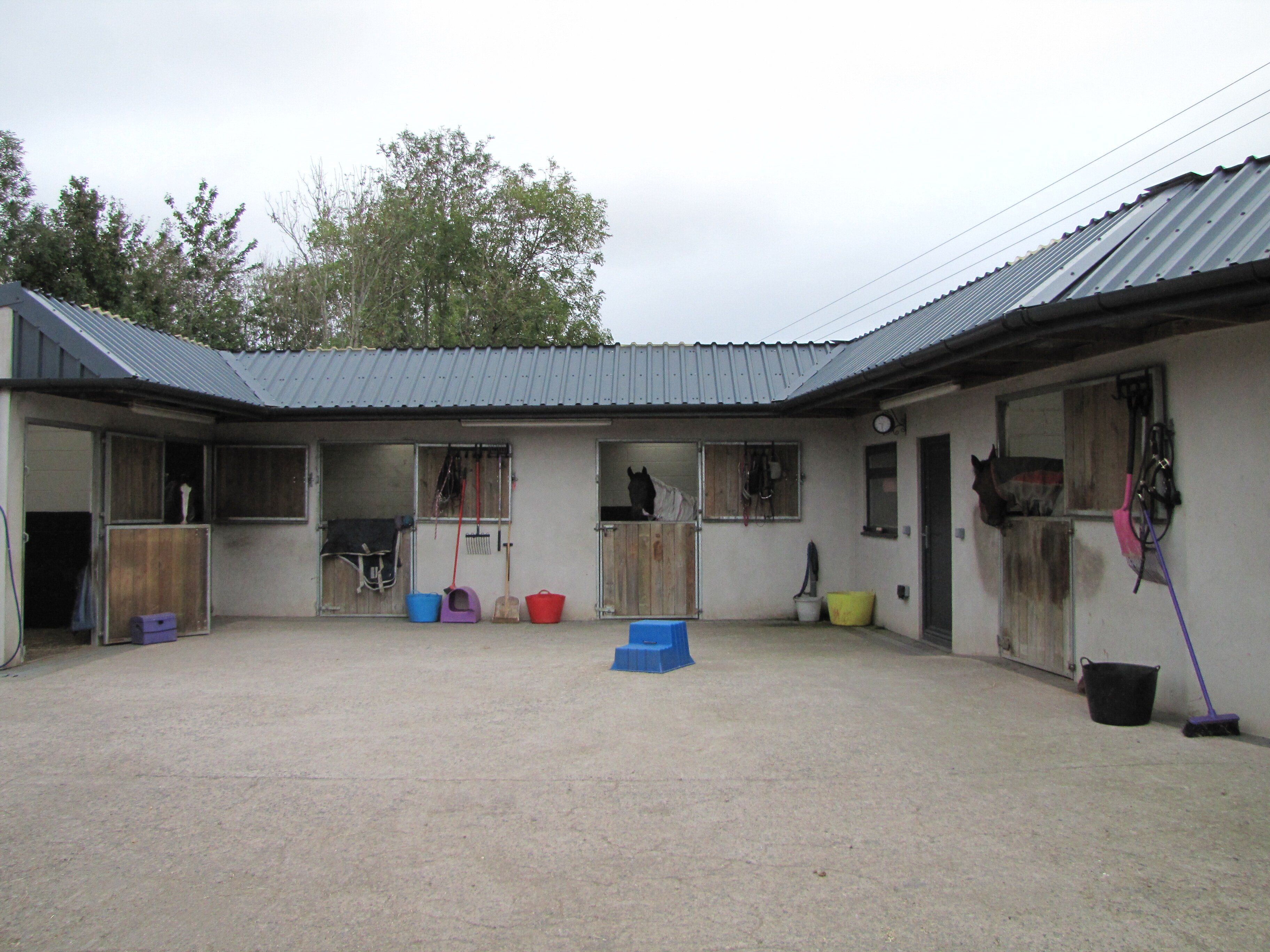 Open Acres Accomadation and Airport Parking-浴室