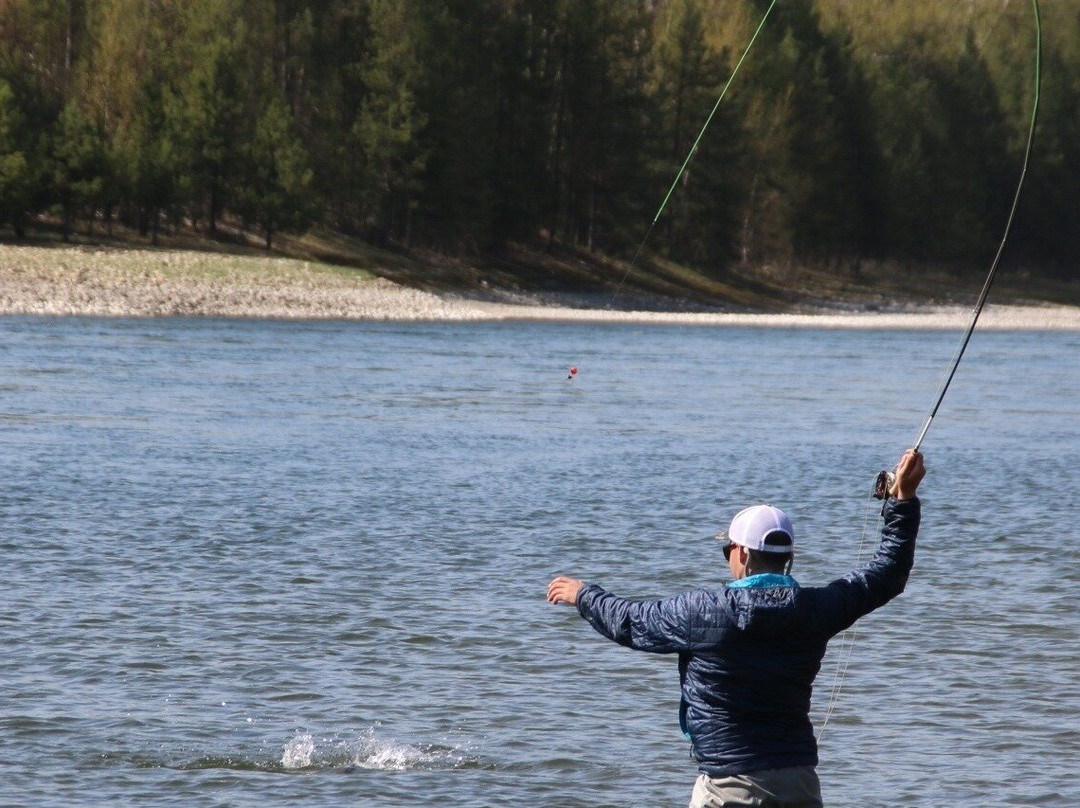 Columbia River Fly Fishing景点图片