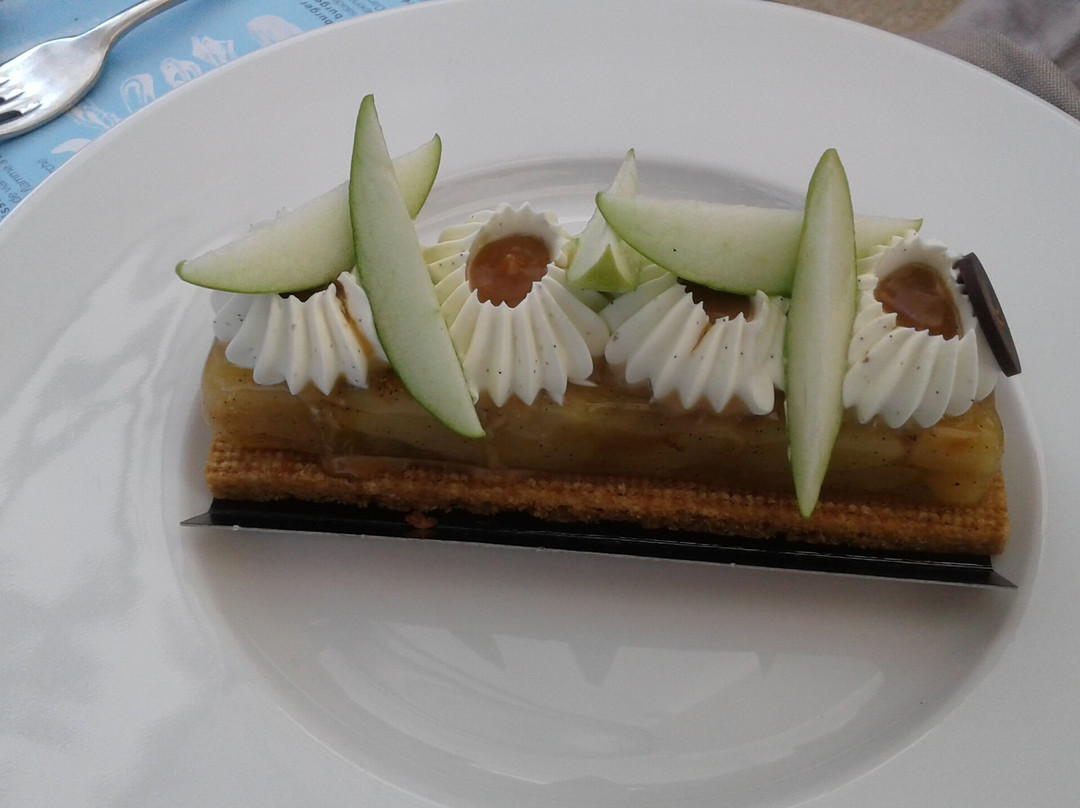 Jasmin Grill & Lounge