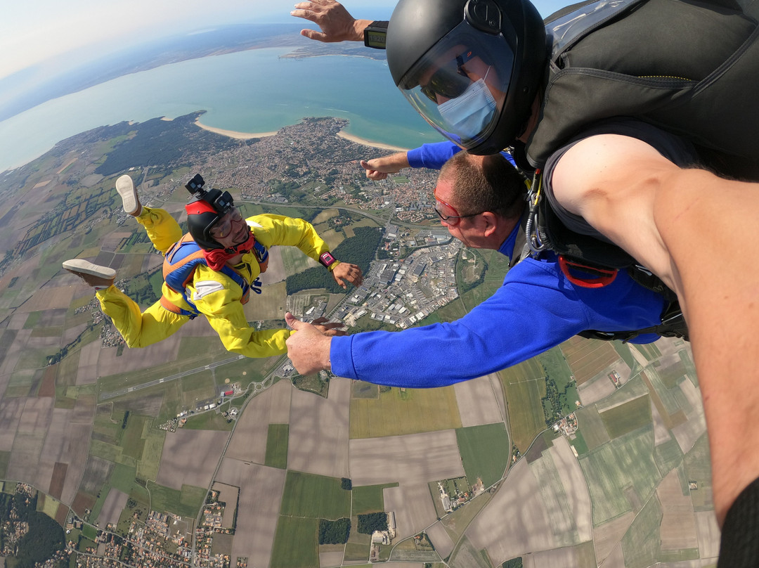 Royan Ocean Parachutisme景点图片