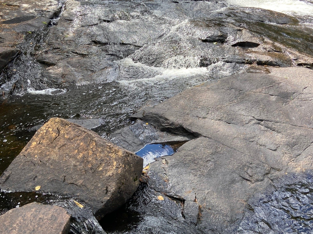 Buttermilk Falls景点图片
