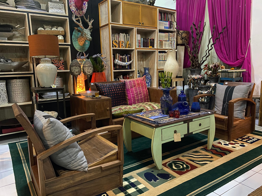 Kaliuda Gallery-苏卡瓦堤必去景点