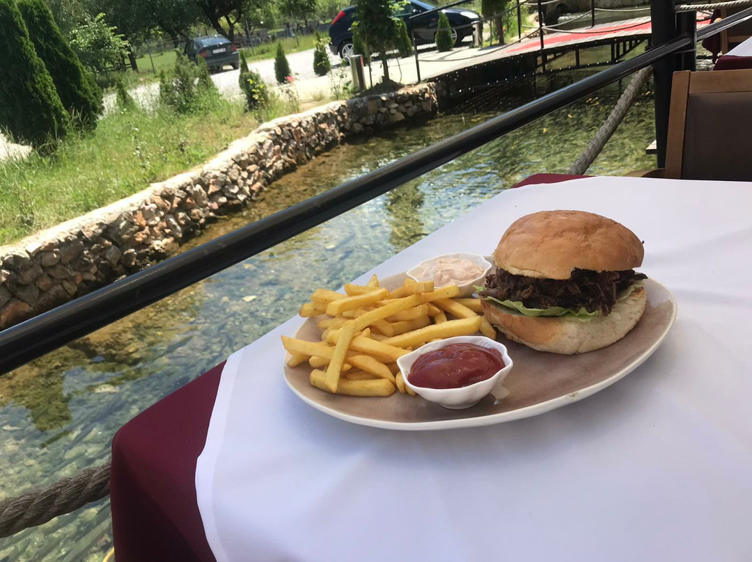 Restorant Burimi Gurrës