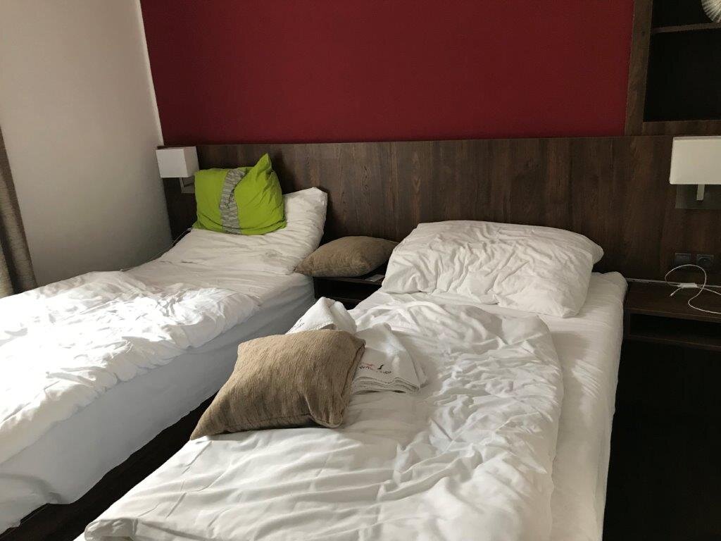 Hotel U Hada Žatec-官方